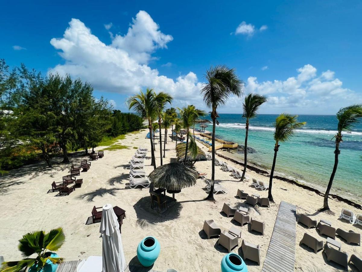 Appartement Arc En Ciel 3 Pieces Avec Acces Piscine Et Plage Saint-Francois  Bagian luar foto