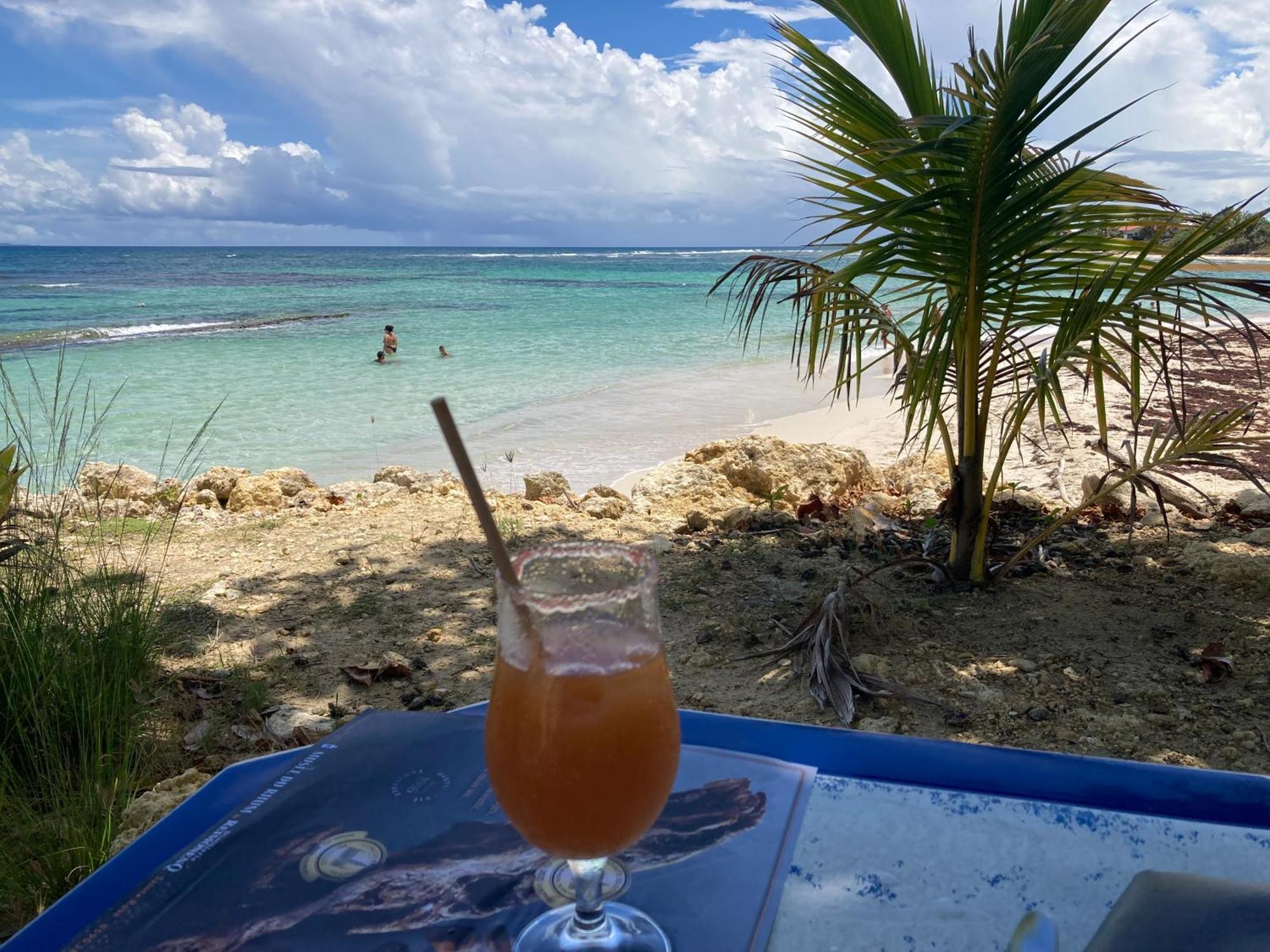 Appartement Arc En Ciel 3 Pieces Avec Acces Piscine Et Plage Saint-Francois  Bagian luar foto