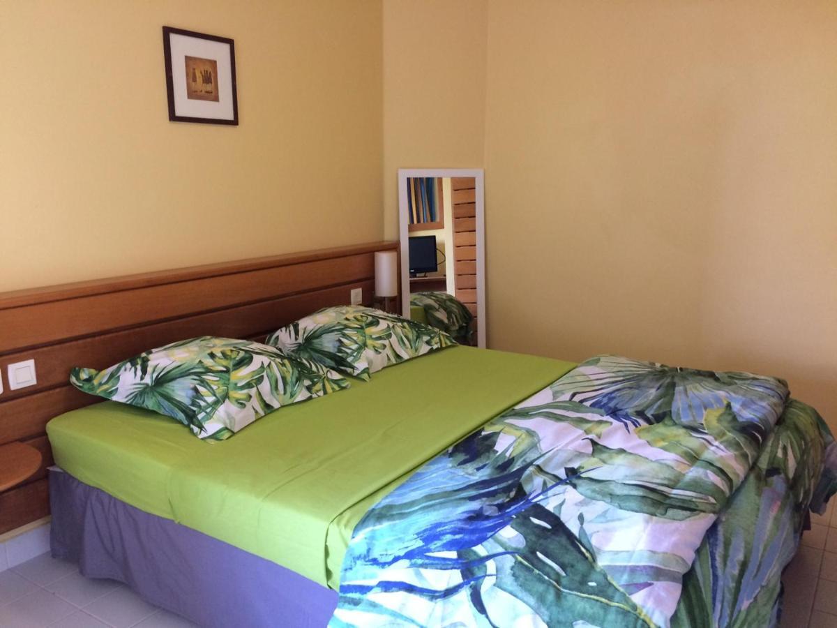 Appartement Arc En Ciel 3 Pieces Avec Acces Piscine Et Plage Saint-Francois  Bagian luar foto